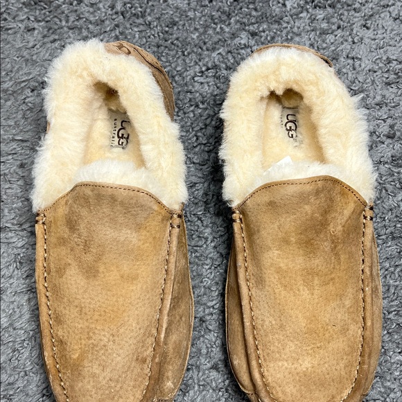 Ugg ascot slippers size 9 - Picture 3 of 15